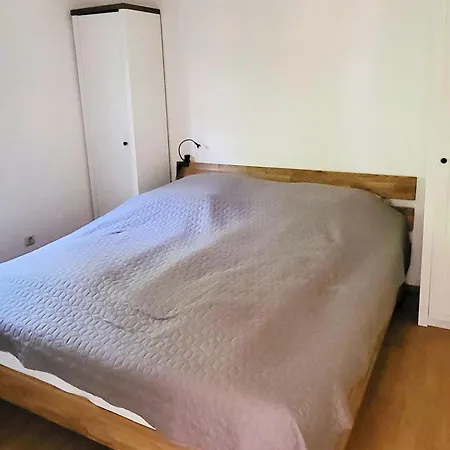 Prázdninový dům In Mit Terrasse Und Garten By Interhome
